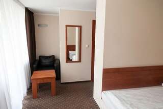 Отель Papaver Hotel Слесин Двухместный номер с 1 кроватью или 2 отдельными кроватями-6
